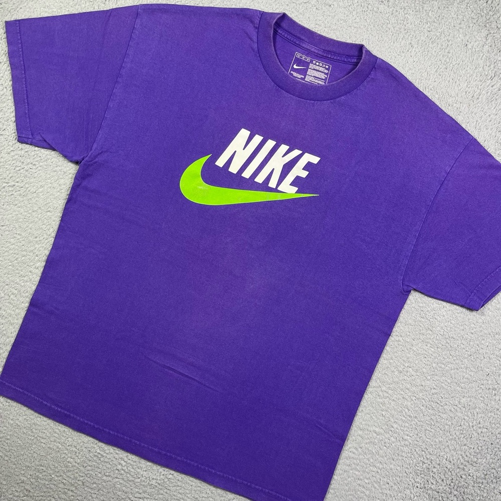 Nike big logo T-shirt